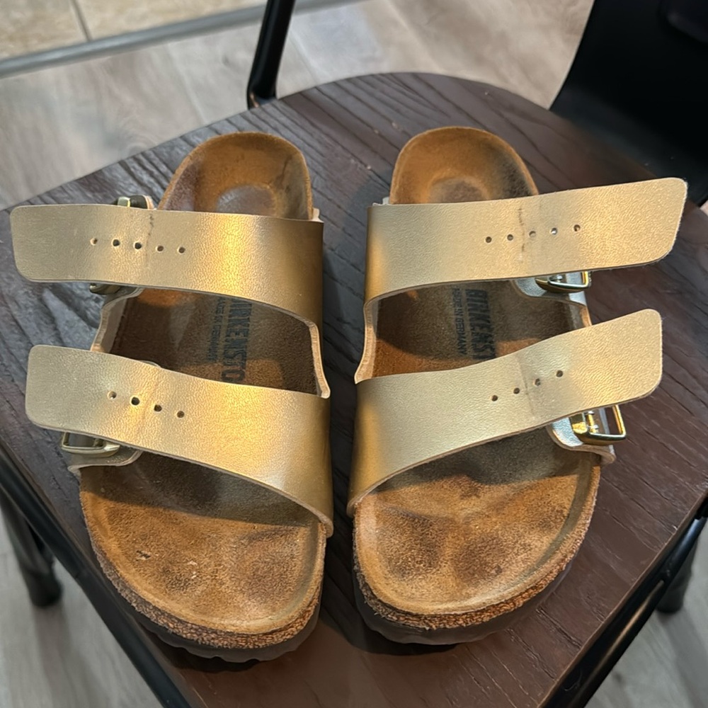 Gold 2 Strap Birkenstock - size 39